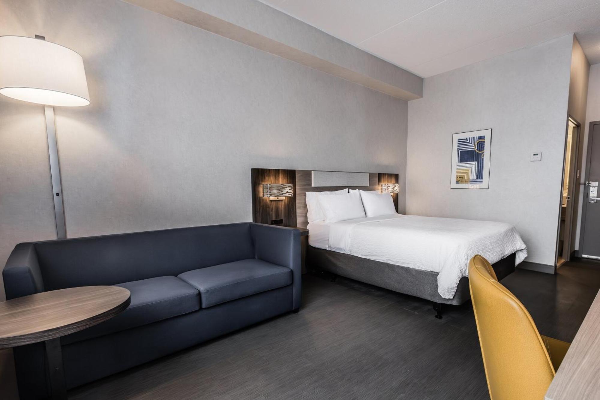Holiday Inn Express Toronto-North York By Ihg Exterior photo