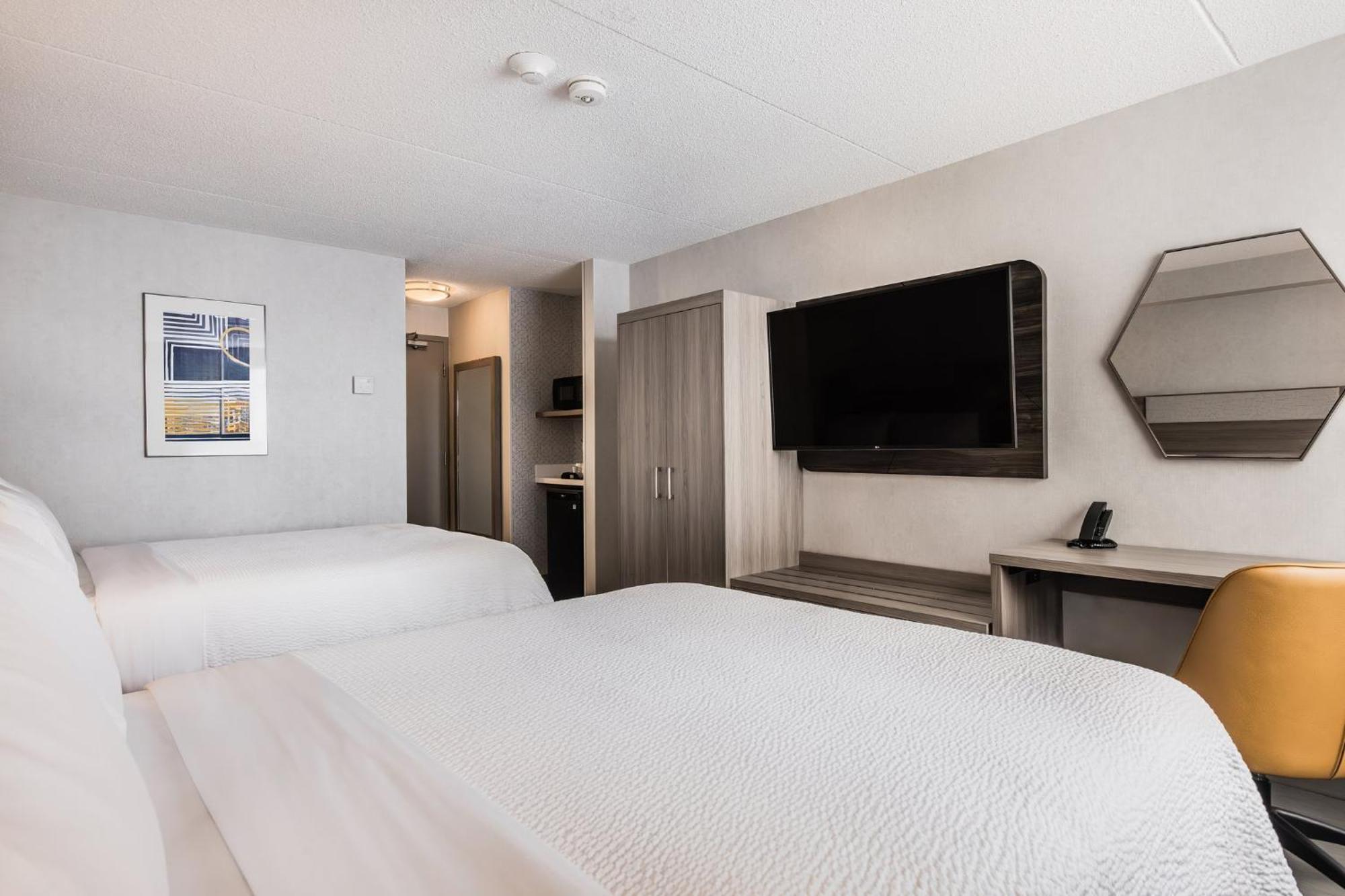 Holiday Inn Express Toronto-North York By Ihg Exterior photo