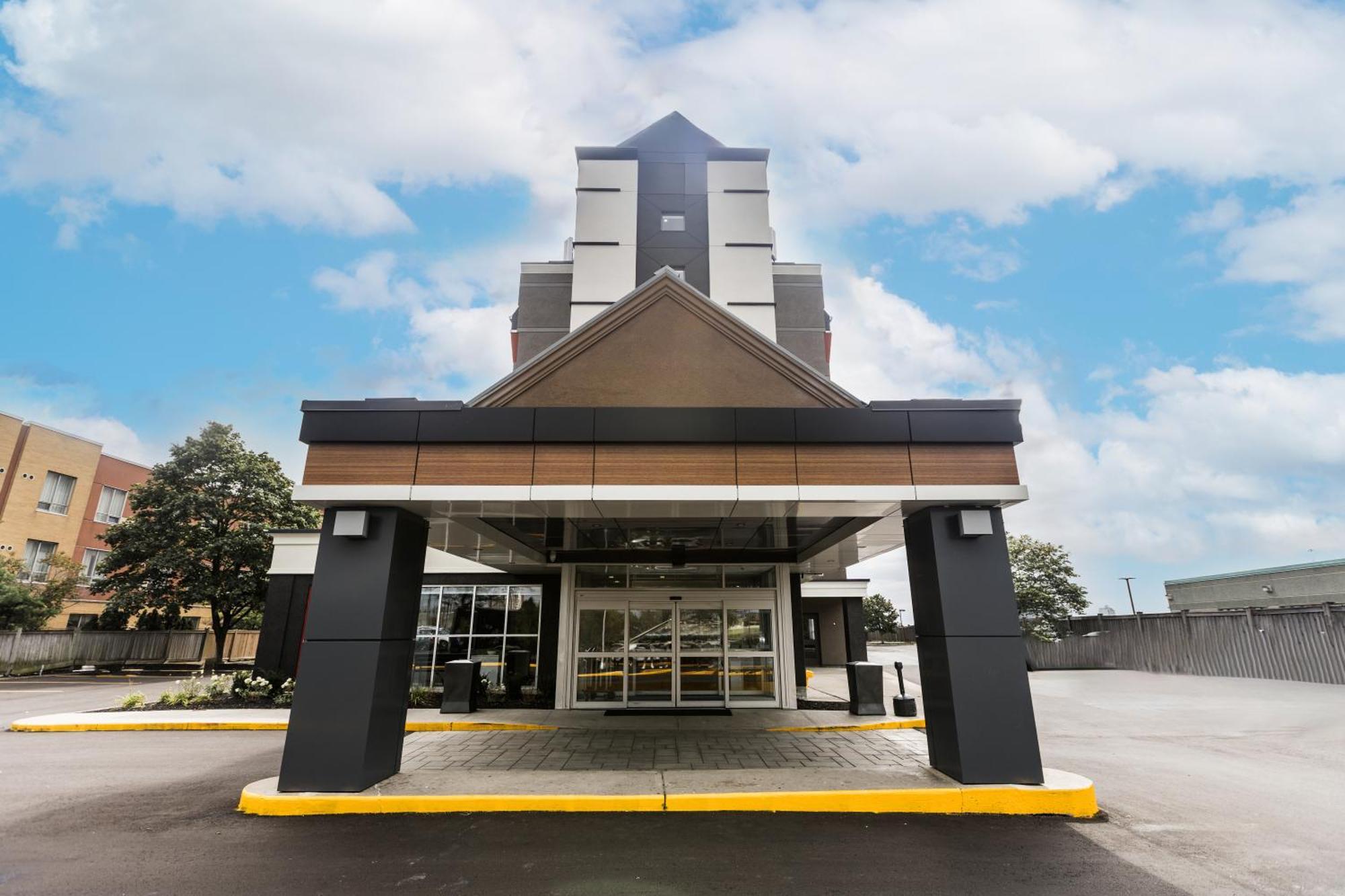 Holiday Inn Express Toronto-North York By Ihg Exterior photo