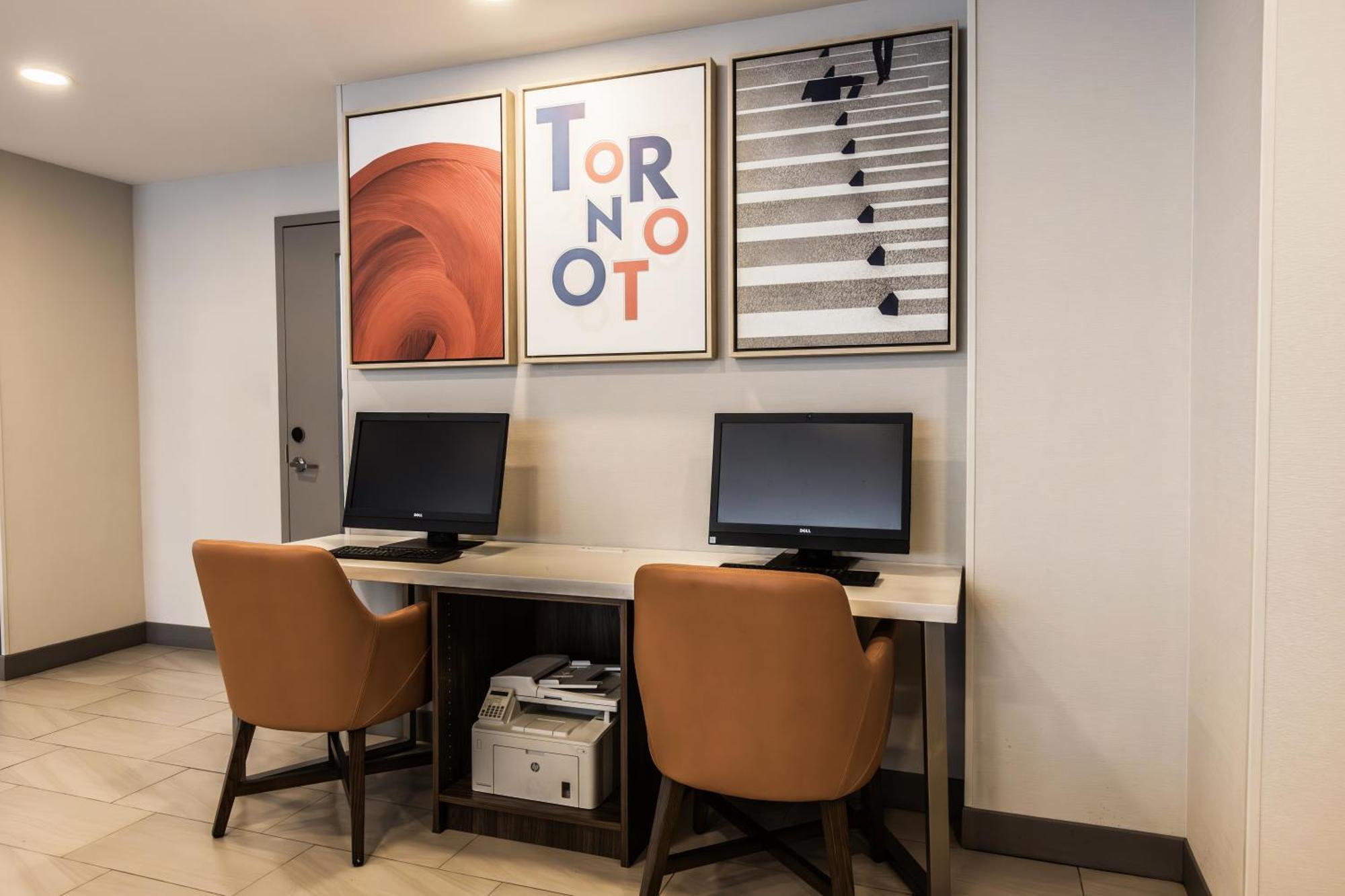 Holiday Inn Express Toronto-North York By Ihg Exterior photo